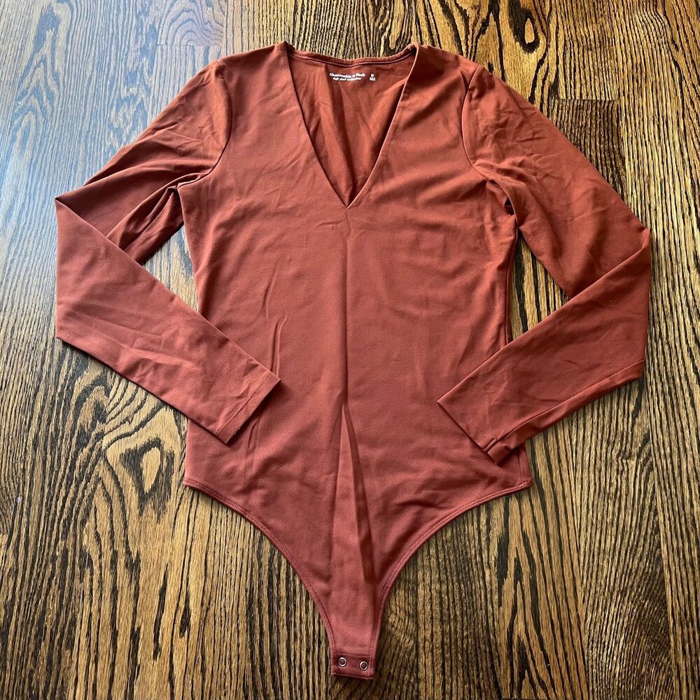 Abercrombie & Fitch V-neck Bodysuit (M)